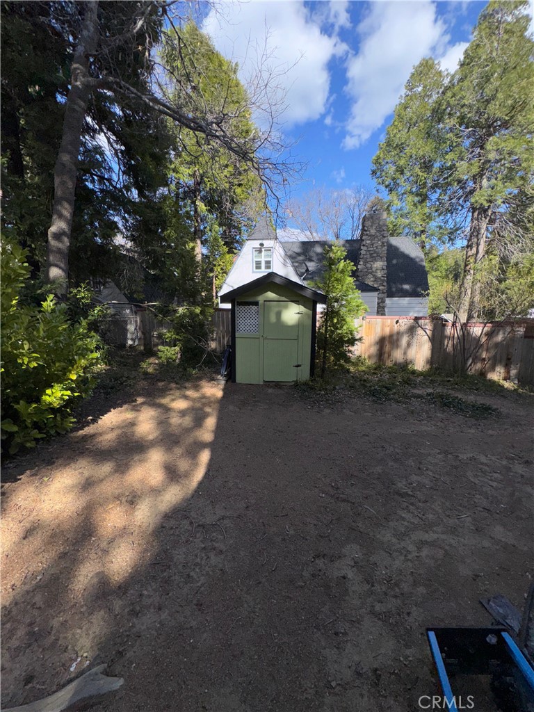 193 Hemlock Drive Lake Arrowhead, CA 92352 - Photo 15 of 15