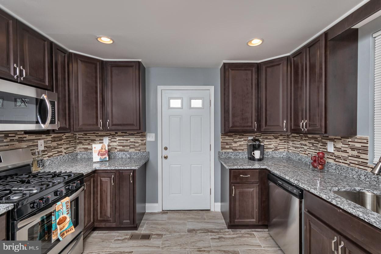 3317 Fairview Road Gwynn Oak, MD 21207 - Photo 20 of 42