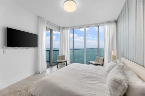 $9,950 | 2900 Northeast 7th Avenue, Unit 1002, Miami, FL 33137