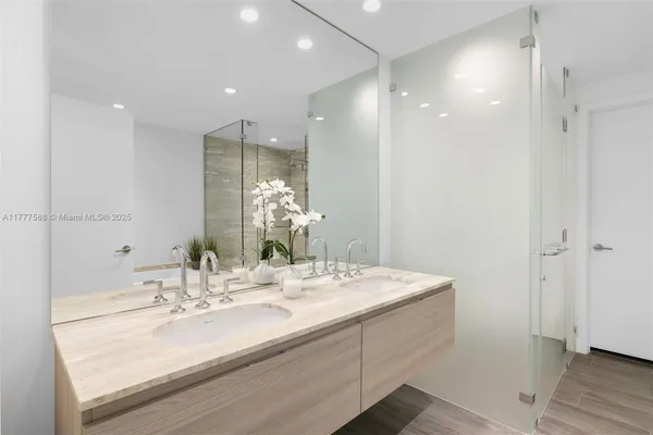 $9,950 | 2900 Northeast 7th Avenue, Unit 1002, Miami, FL 33137