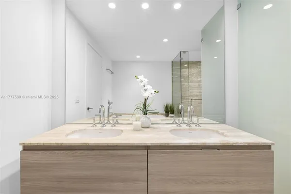 $9,950 | 2900 Northeast 7th Avenue, Unit 1002, Miami, FL 33137