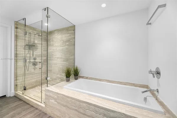 $9,950 | 2900 Northeast 7th Avenue, Unit 1002, Miami, FL 33137