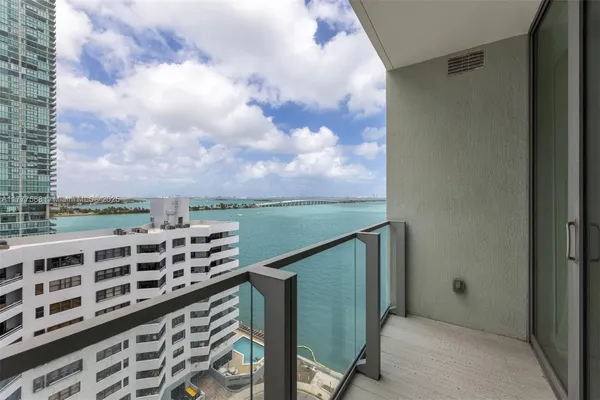 $9,950 | 2900 Northeast 7th Avenue, Unit 1002, Miami, FL 33137