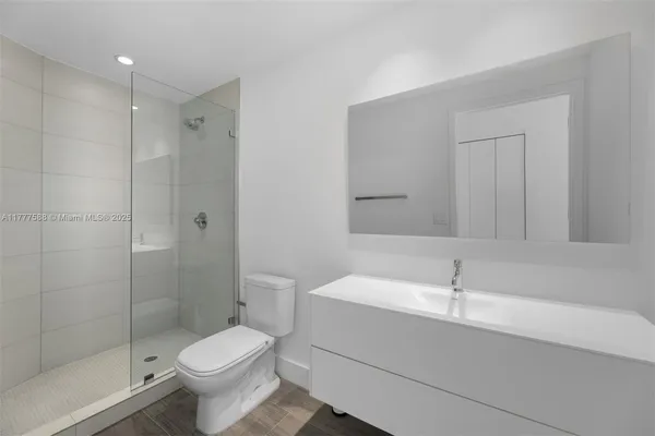 $9,950 | 2900 Northeast 7th Avenue, Unit 1002, Miami, FL 33137