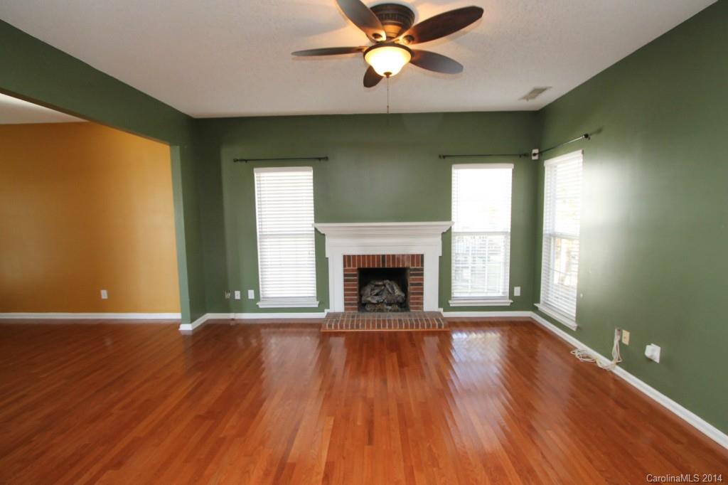 1906 Misty Vale Road Charlotte, NC 28214 - Photo 5 of 20 Gallery Image 5