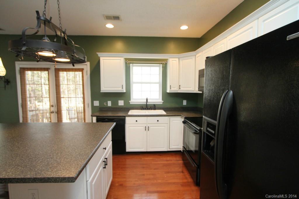 1906 Misty Vale Road Charlotte, NC 28214 - Photo 6 of 20 Gallery Image 6
