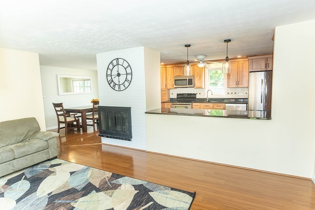14 Cornell Road Beverly, MA 01915 - Photo 4 of 25 Gallery Image 4