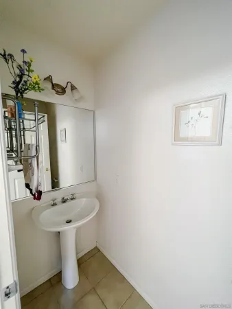 $4,200 | 9454 Capricorn Way, San Diego, CA 92126