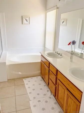 $4,200 | 9454 Capricorn Way, San Diego, CA 92126