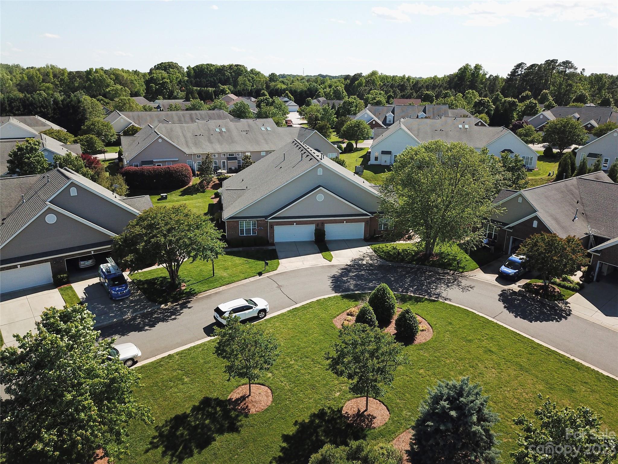 662 Amethyst Circle Fort Mill, SC 29708 - Photo 5 of 34 an aerial view of a house with yard