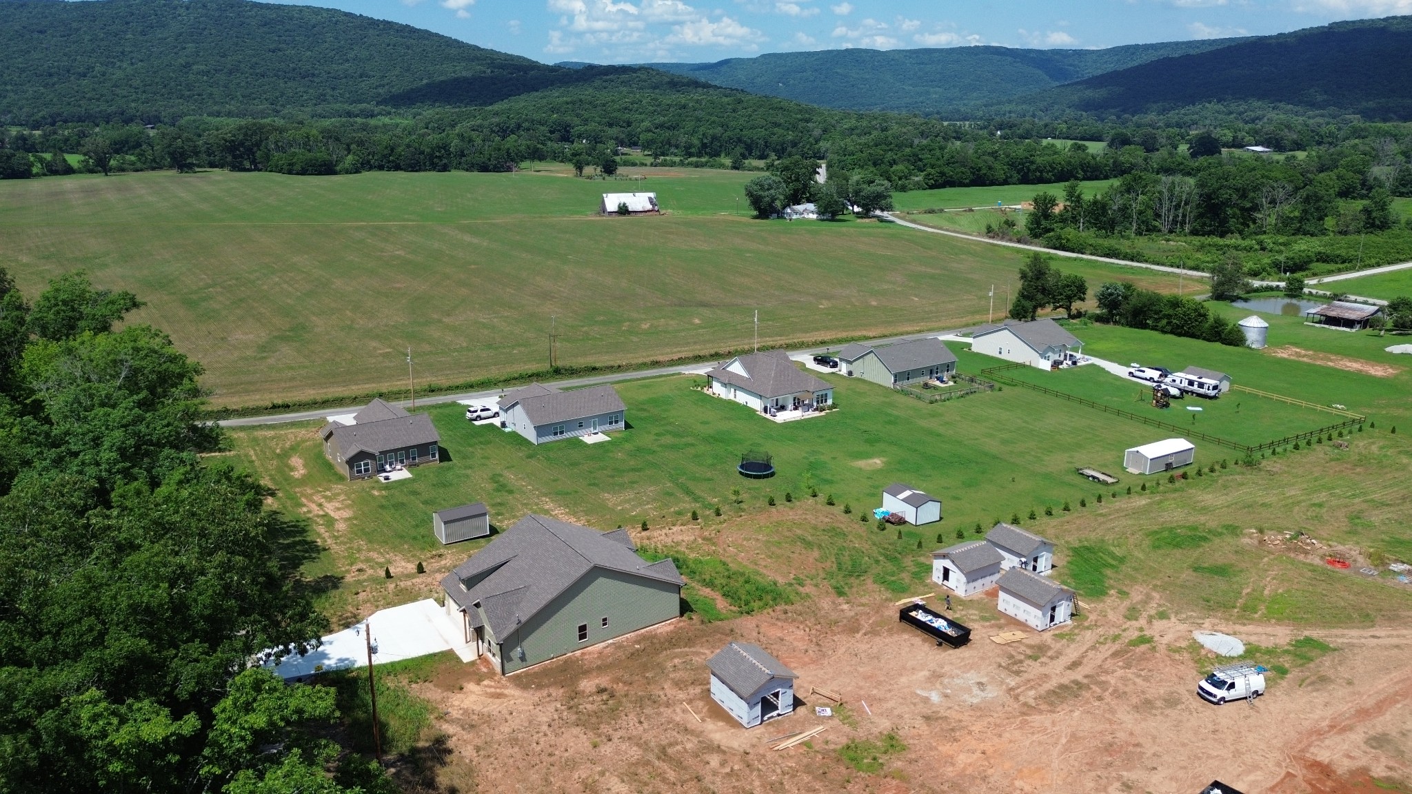 2266 White Ridge Road Pelham, TN 37366 - Photo 3 of 27
