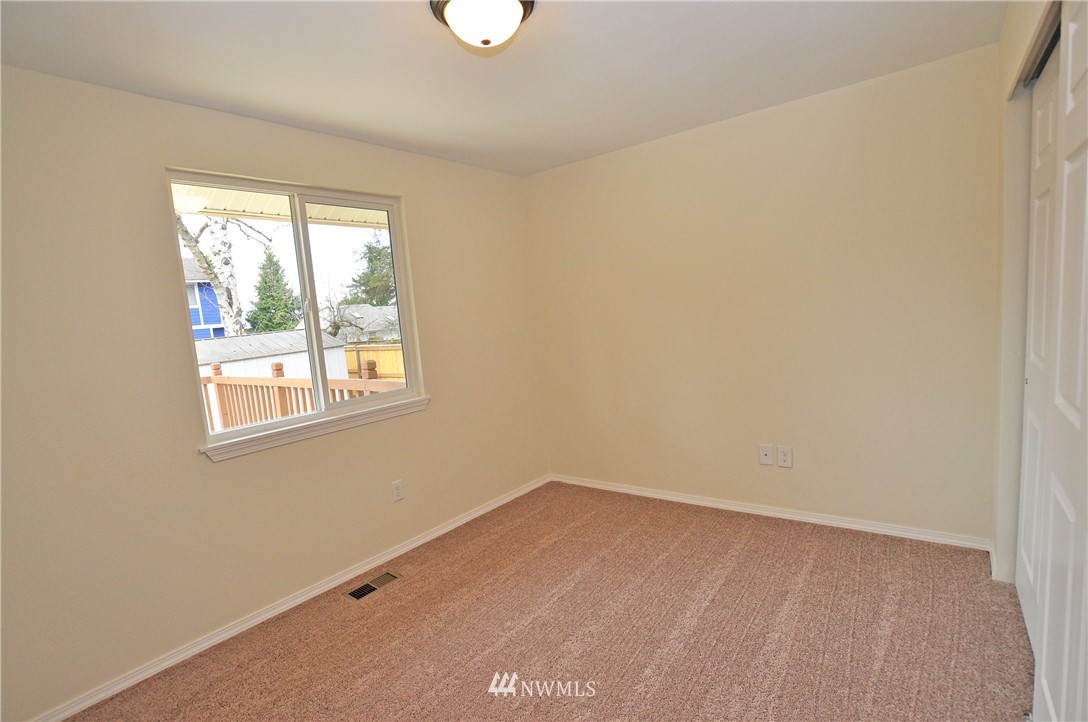 2918 Crystal Springs Road West University Place, WA 98466 - Photo 14 of 24 Gallery Image 14