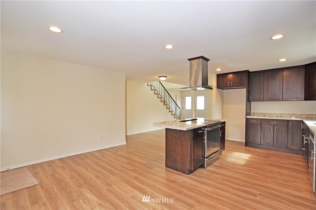 2918 Crystal Springs Road West University Place, WA 98466 - Photo 6 of 24 Gallery Image 6
