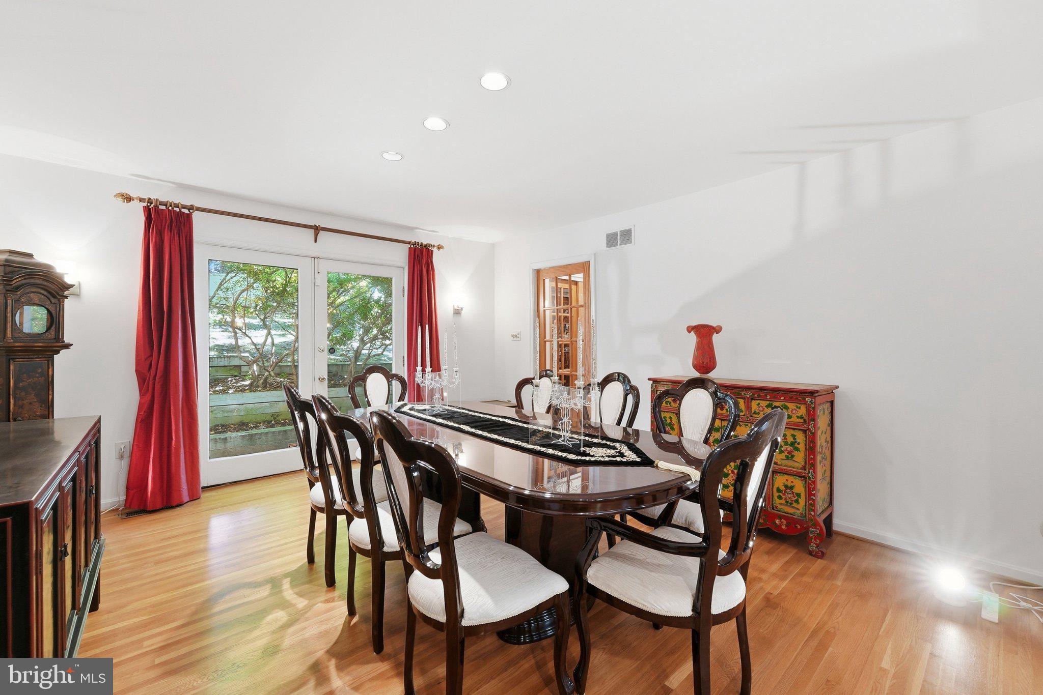 1345 Kirby Road McLean, VA 22101 - Photo 15 of 42 Gallery Image 15