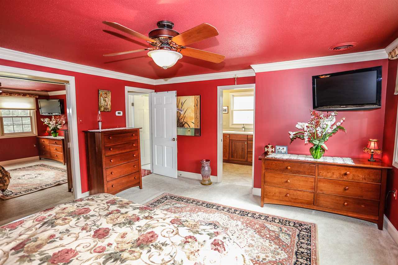 64 Jenkins Road Bedford, NH 03110 - Photo 26 of 39