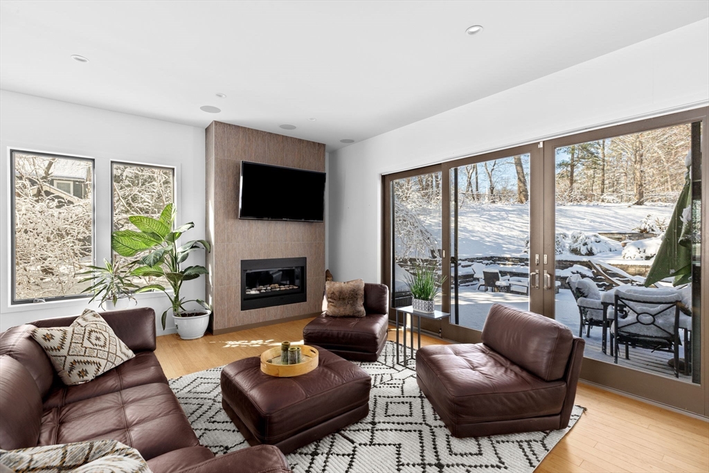 71 Wiswall Road Newton, MA 02459 - Photo 11 of 37