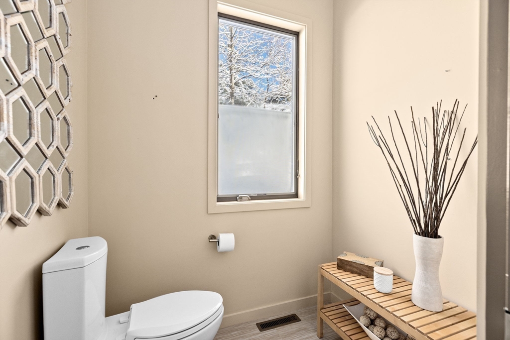 71 Wiswall Road Newton, MA 02459 - Photo 16 of 37