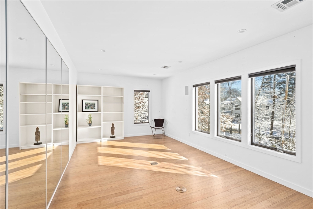 71 Wiswall Road Newton, MA 02459 - Photo 17 of 37