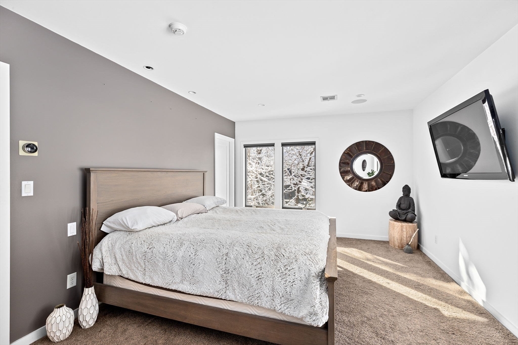 71 Wiswall Road Newton, MA 02459 - Photo 23 of 37