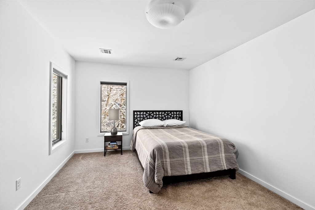71 Wiswall Road Newton, MA 02459 - Photo 27 of 37