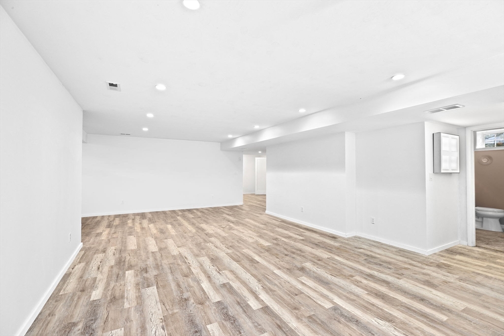 71 Wiswall Road Newton, MA 02459 - Photo 28 of 37
