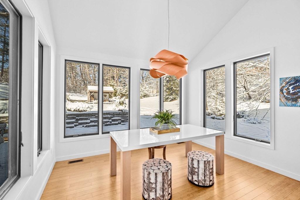 71 Wiswall Road Newton, MA 02459 - Photo 5 of 37