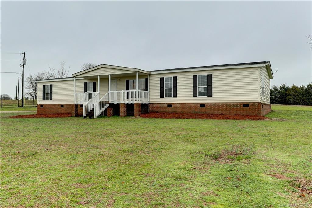 687 Fayette Road York, SC 29745 - Photo 1 of 48 a front view of house with yard and seating area
