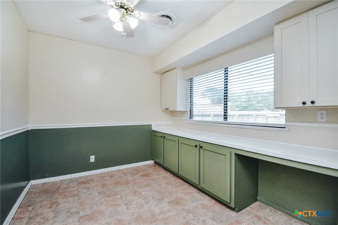1407 Plantation Road Victoria, TX 77904 - Photo 10 of 17