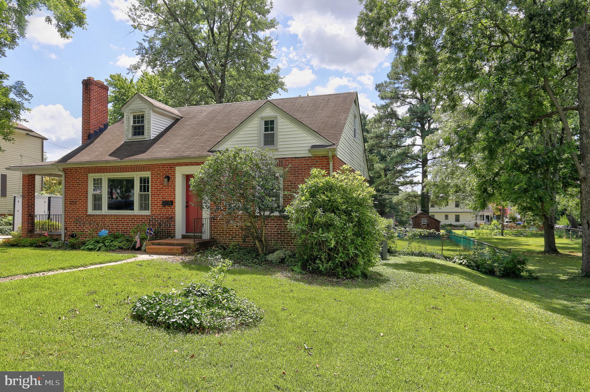 415 Hawthorne Road Linthicum Heights, MD 21090 - Photo 3 of 35 Gallery Image 3