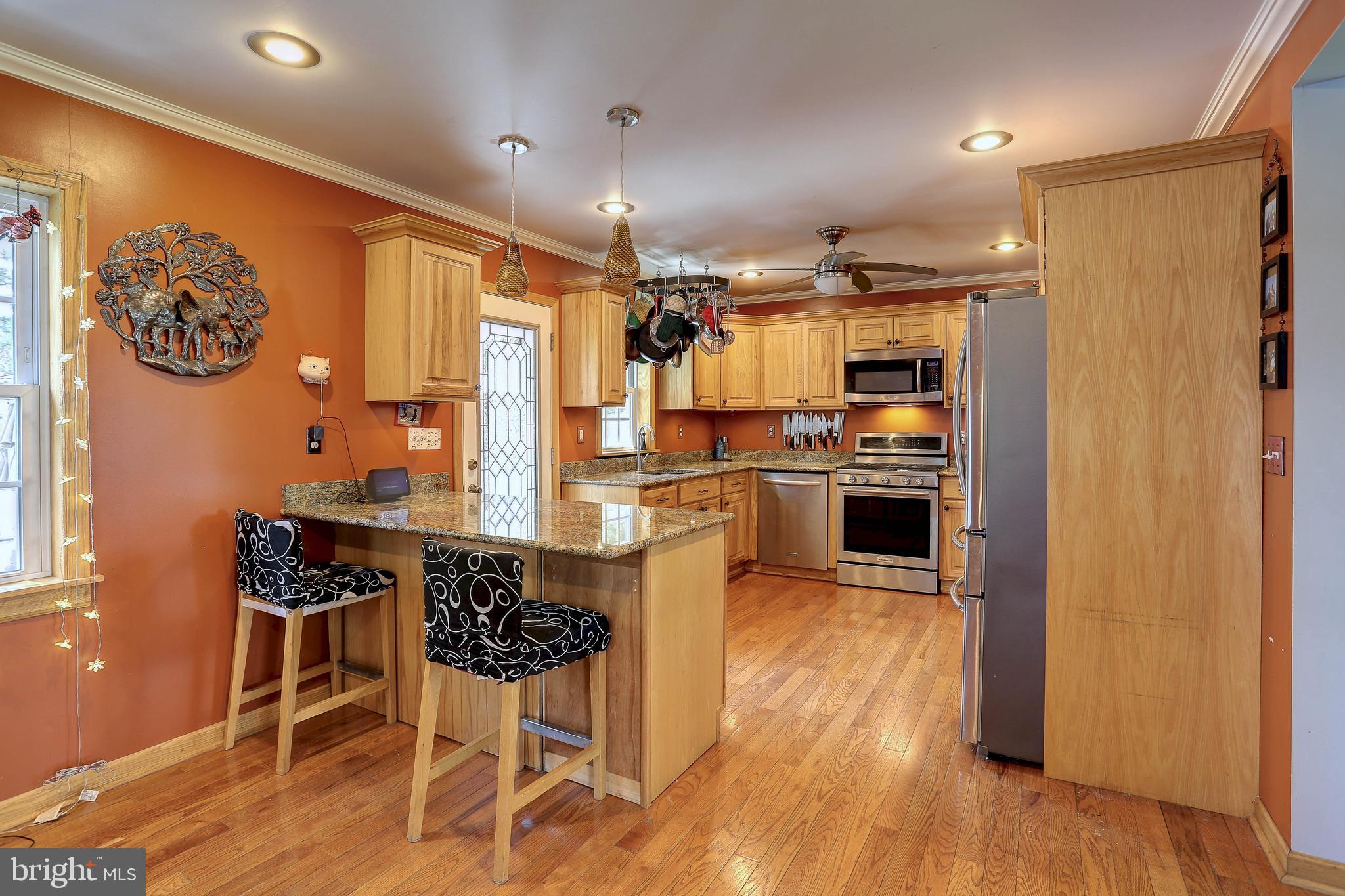 415 Hawthorne Road Linthicum Heights, MD 21090 - Photo 4 of 35 Gallery Image 4