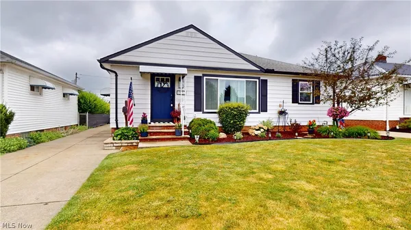 $220,000 | 1833 Ridgewick Drive, Wickliffe, OH 44092