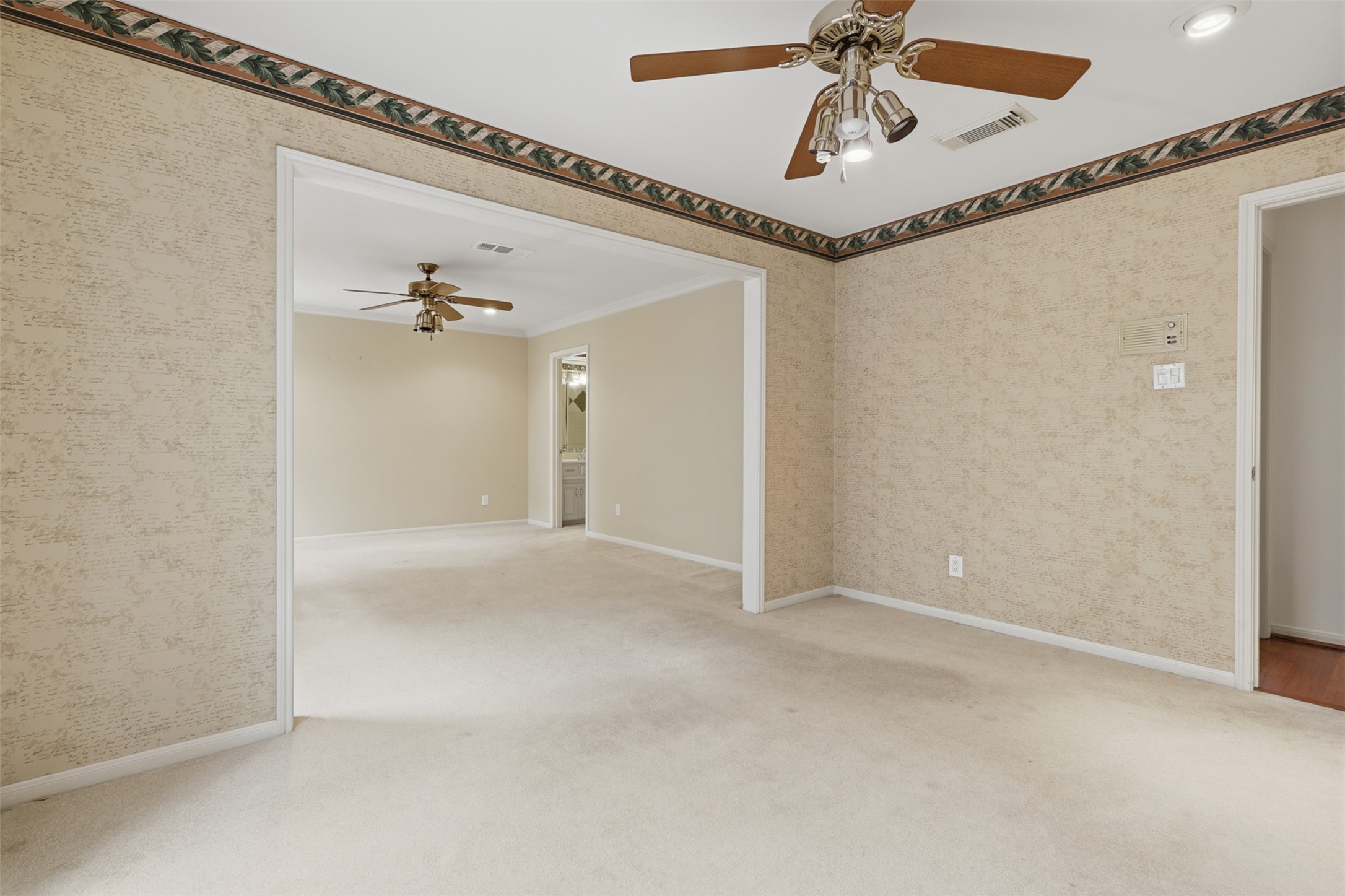 3002 Riata Lane Houston, TX 77043 - Photo 16 of 30 Primary Bedroom