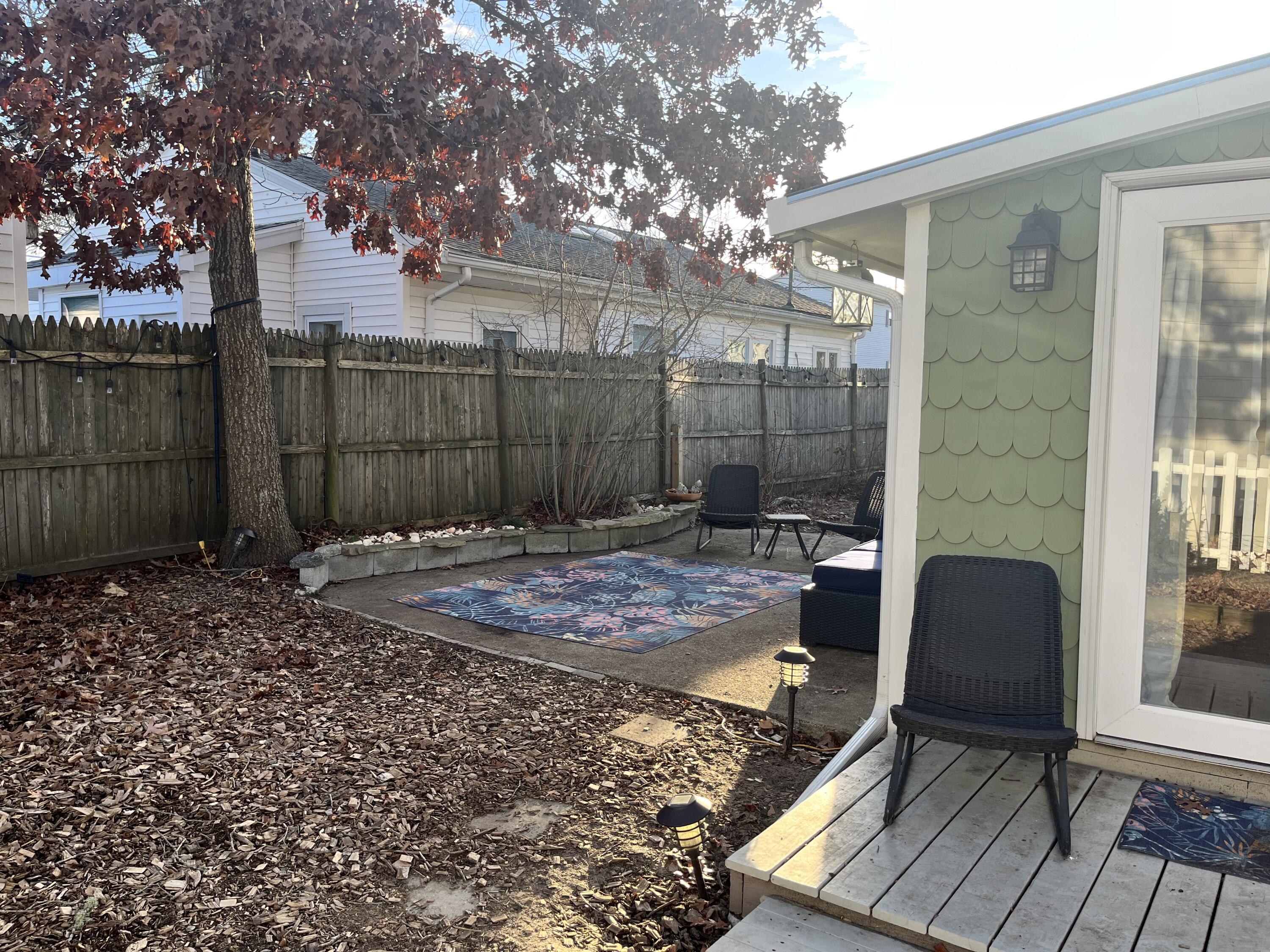 8 Trinity Lane Wareham, MA 02571 - Photo 36 of 49 a backyard of a house