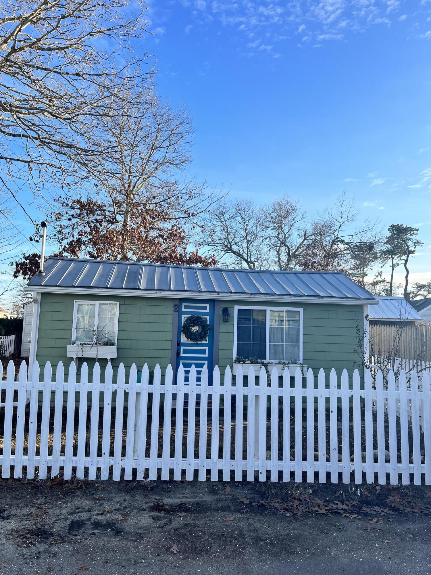 8 Trinity Lane Wareham, MA 02571 - Photo 42 of 49 a front view of a house