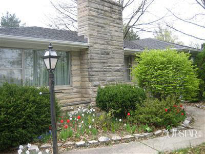 8911 Stellhorn Road Fort Wayne, IN 46835 - Photo 2 of 9