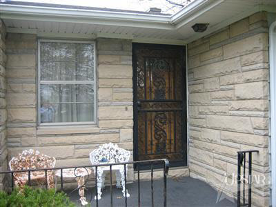 8911 Stellhorn Road Fort Wayne, IN 46835 - Photo 3 of 9