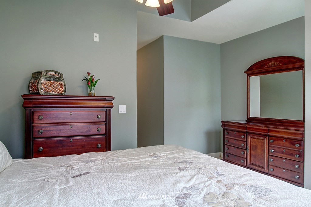 7410 Newcastle Golf Club Road, Unit I Newcastle, WA 98059 - Photo 11 of 18 Gallery Image 11