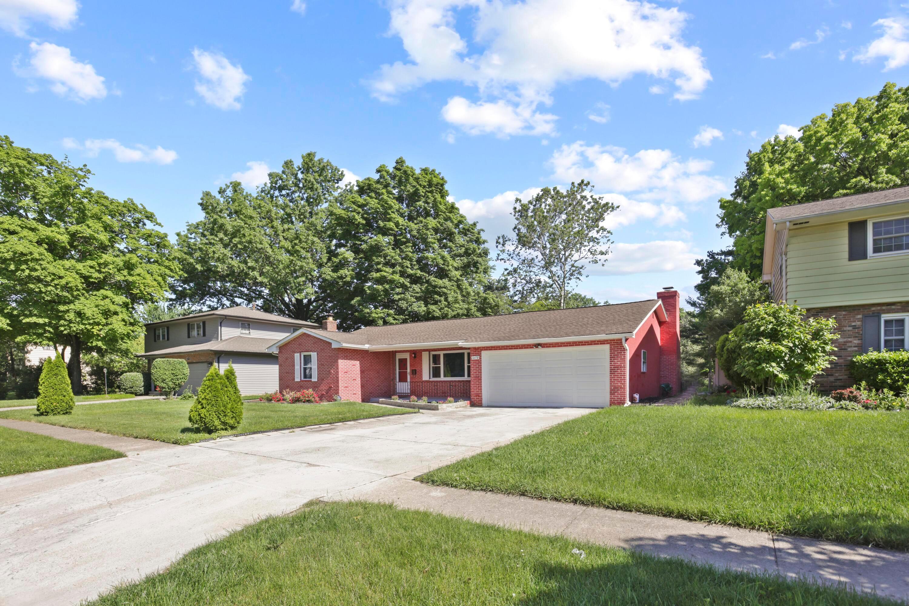 1678 Norma Road Columbus, OH 43229 - Photo 48 of 56 GR7A6745