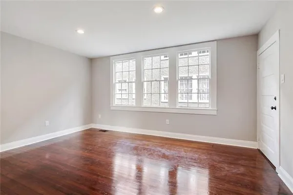 $1,700 | 910 South Carrollton Avenue, Unit B, New Orleans, LA 70118