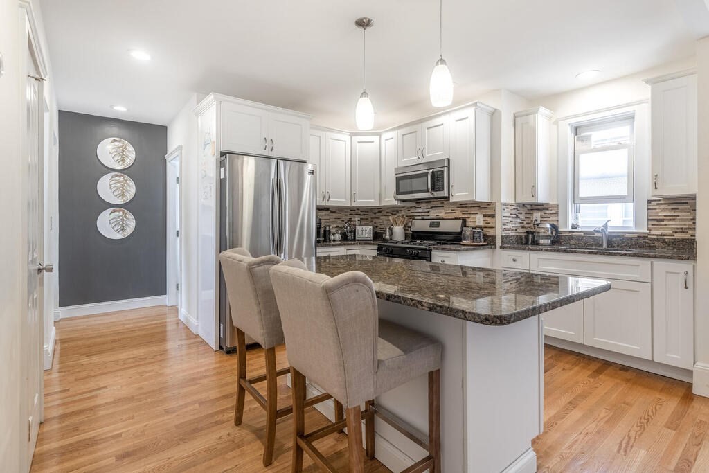 119 Paradise Road Swampscott, MA 01907 - Photo 17 of 30 Gallery Image 17