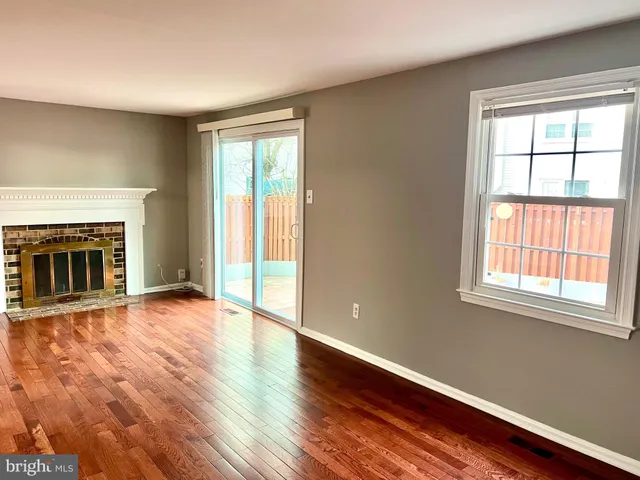 $3,000 | 3039 Talking Rock Drive, Fairfax, VA 22031