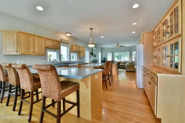 $1,195,000 | 3043 Southshore Drive East, Hagaman, NY 12086