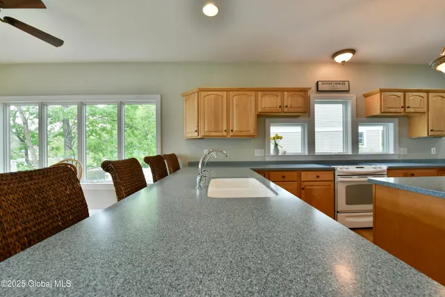 $1,195,000 | 3043 Southshore Drive East, Hagaman, NY 12086