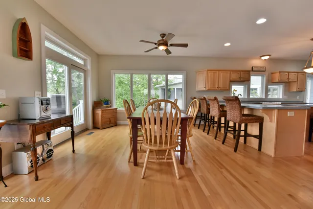 $1,195,000 | 3043 Southshore Drive East, Hagaman, NY 12086