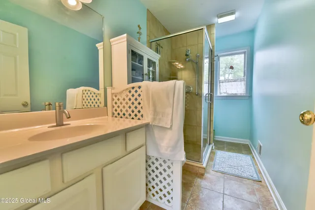 $1,195,000 | 3043 Southshore Drive East, Hagaman, NY 12086