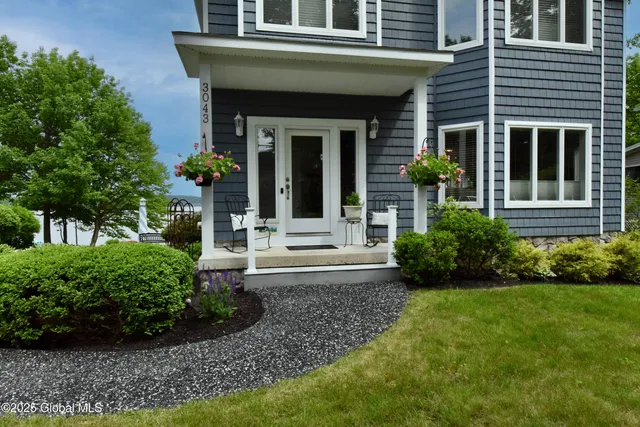 $1,195,000 | 3043 Southshore Drive East, Hagaman, NY 12086