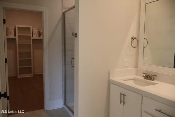 $349,000 | 113 Southern Oak Way, Canton, MS 39046