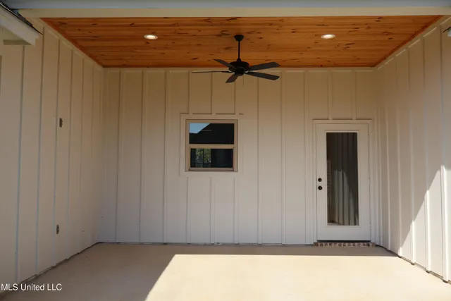 $349,000 | 113 Southern Oak Way, Canton, MS 39046