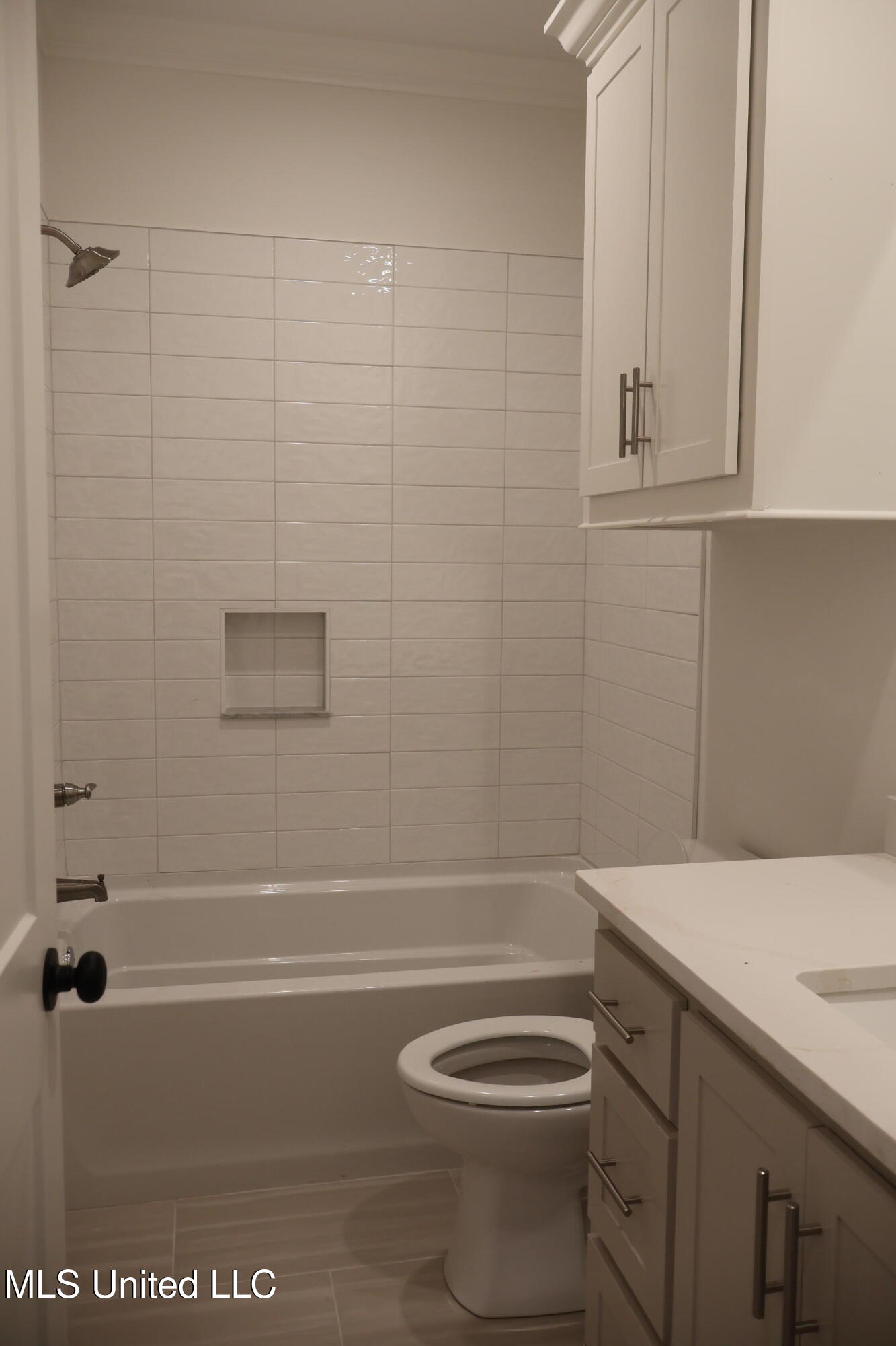 113 Southern Oak Way Canton, MS 39046 - Photo 10 of 12 113 bath