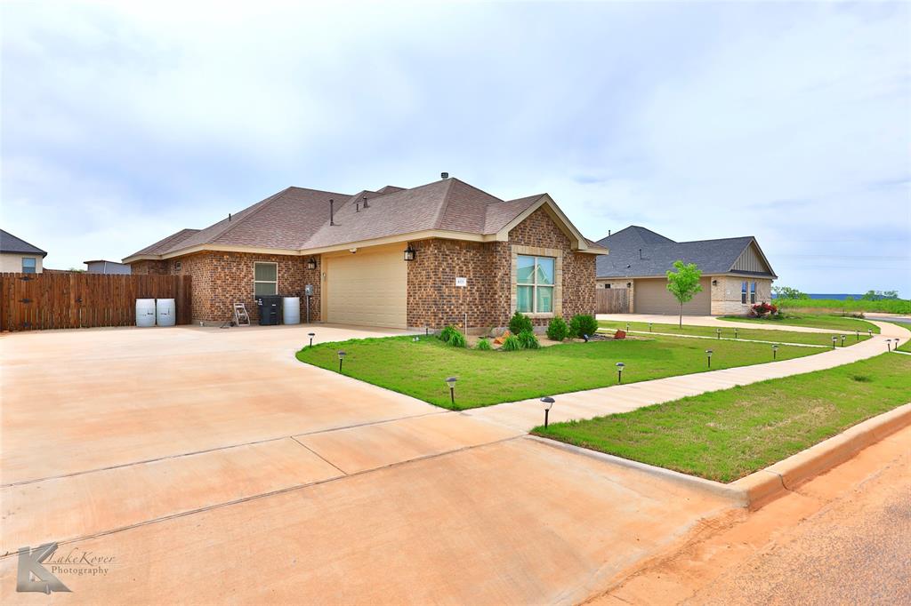 8333 Ridge View Abilene, TX 79606 - Photo 3 of 34